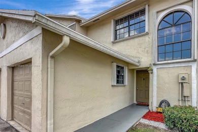 Pembroke Pines Townhouse 
3B 2.5Ba 1 Garage   -Southbridge on Pembroke Lakes Golf Club in Florida - for sale on GolfHomes.com, golf home, golf lot