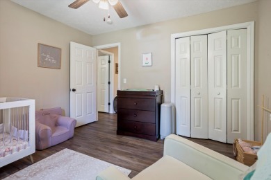 Welcome to one level living in golf course community Houndslake! on Houndslake Country Club in South Carolina - for sale on GolfHomes.com, golf home, golf lot