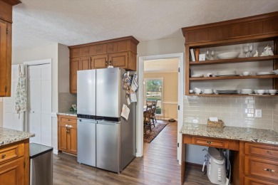 Welcome to one level living in golf course community Houndslake! on Houndslake Country Club in South Carolina - for sale on GolfHomes.com, golf home, golf lot
