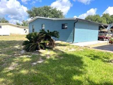 Lot Rent Only $575/Month!    Welcome to your perfect vacation on Crystal Lake Club in Florida - for sale on GolfHomes.com, golf home, golf lot