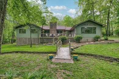 Desirable golf front home overlooking the 5th green of the Druid on Druid Hills Golf Club in Tennessee - for sale on GolfHomes.com, golf home, golf lot