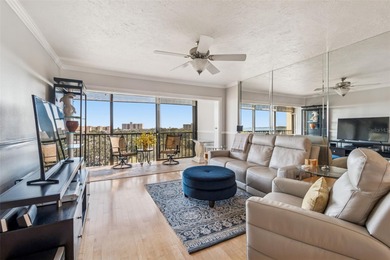 Under contract-accepting backup offers. Welcome to 3400 Cove Cay on Cove Cay Country Club in Florida - for sale on GolfHomes.com, golf home, golf lot