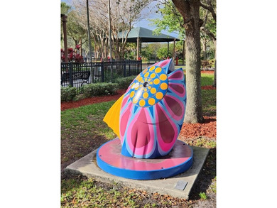 This Lakefront, spacious, furnished, Ground level 3 Bedroom, 2 on Palm-Aire Country Club and Resort - The Oaks in Florida - for sale on GolfHomes.com, golf home, golf lot