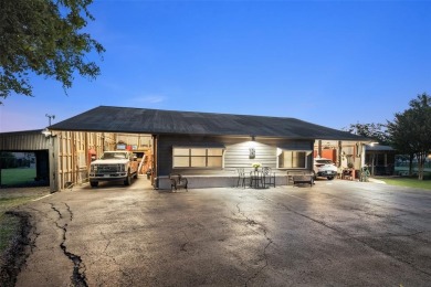 This Fairview Estate includes a **GUEST HOME**.  Instant on Heritage Ranch Golf and Country Club in Texas - for sale on GolfHomes.com, golf home, golf lot
