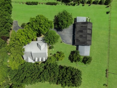 This Fairview Estate includes a **GUEST HOME**.  Instant on Heritage Ranch Golf and Country Club in Texas - for sale on GolfHomes.com, golf home, golf lot