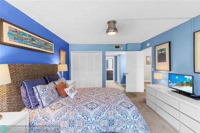 Welcome home! Very bright and updated unit with amazing natural on Palm-Aire Country Club and Resort - Palms in Florida - for sale on GolfHomes.com, golf home, golf lot