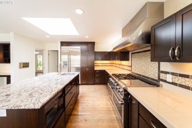 Seller's agent related to Seller. 18th hole Portland Golf Course on Portland Golf Club in Oregon - for sale on GolfHomes.com, golf home, golf lot
