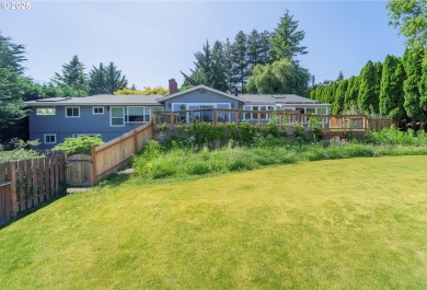 Seller's agent related to Seller. 18th hole Portland Golf Course on Portland Golf Club in Oregon - for sale on GolfHomes.com, golf home, golf lot