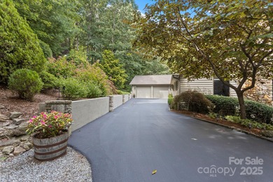 Stunning 3 bedroom/2.5 bath home in prestigious Kenmure, a gated on Kenmure Country Club in North Carolina - for sale on GolfHomes.com, golf home, golf lot