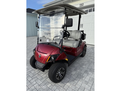 Enjoy care-free paradise living in this RARE & NEWER CABANA BAY on LPGA International Golf Course in Florida - for sale on GolfHomes.com, golf home, golf lot