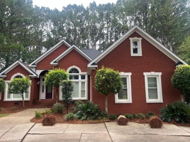 Brick Home Located In The Prestigious Highlands Subdivision In on Highland Oaks Golf Course in Alabama - for sale on GolfHomes.com, golf home, golf lot