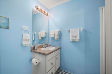 Rare opportunity to own a furnished 2-bedroom, 2-bath singlewide on Kings Gate Golf Club in Florida - for sale on GolfHomes.com, golf home, golf lot