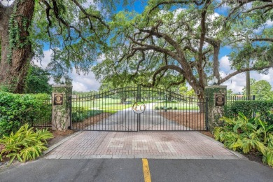 Welcome to Glen Eagles- 2,843 sq ft beautiful villa within the on Country Club of Orlando in Florida - for sale on GolfHomes.com, golf home, golf lot