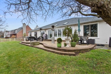 Don't miss this stunning ranch in the desirable Lincolnshire on Lincolnshire Fields Country Club in Illinois - for sale on GolfHomes.com, golf home, golf lot