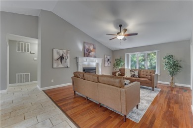 Nestled on a quiet cul-de-sac near Branchwood Rec Center and the on Bella Vista Country Club - Highlands in Arkansas - for sale on GolfHomes.com, golf home, golf lot