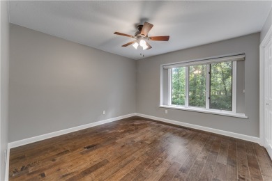 Nestled on a quiet cul-de-sac near Branchwood Rec Center and the on Bella Vista Country Club - Highlands in Arkansas - for sale on GolfHomes.com, golf home, golf lot