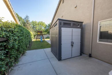 Welcome to this stunning 3-bedroom, 2-bathroom home located at on Fort Washington Golf and Country Club in California - for sale on GolfHomes.com, golf home, golf lot