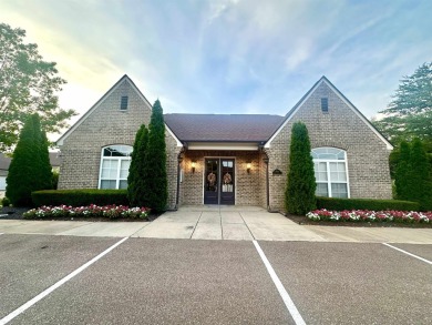 Charming light-filled home with an open floorplan nestled in a on  in Tennessee - for sale on GolfHomes.com, golf home, golf lot