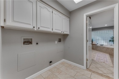 Nestled on a quiet cul-de-sac near Branchwood Rec Center and the on Bella Vista Country Club - Highlands in Arkansas - for sale on GolfHomes.com, golf home, golf lot