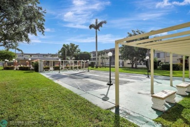 GEORGEOUS 1 BEDROOM 1 BATHROOM CONDO COMPLETELY FURNISHED, TURN on Lauderhill Golf Course in Florida - for sale on GolfHomes.com, golf home, golf lot