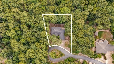 Nestled on a quiet cul-de-sac near Branchwood Rec Center and the on Bella Vista Country Club - Highlands in Arkansas - for sale on GolfHomes.com, golf home, golf lot