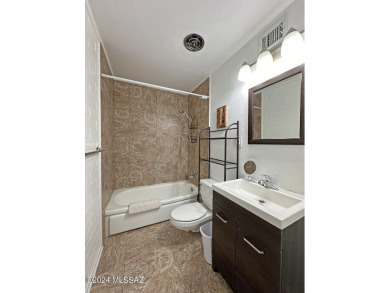 New reduced price! Charming 2 Bed/1.5 Bath Co-op Condo in on Randolph Park Golf Courses in Arizona - for sale on GolfHomes.com, golf home, golf lot