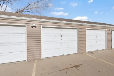 Main-floor condo with no steps! Enjoy stunning views of on Fox Run Golf Course in Iowa - for sale on GolfHomes.com, golf home, golf lot