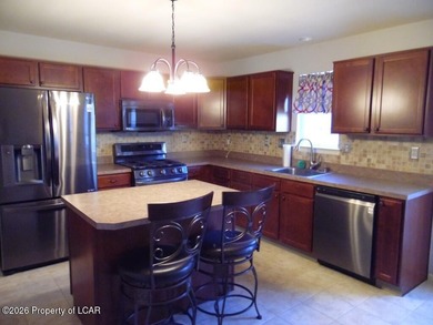 End Unit Townhome in Sand Springs. Generous room sizes. Center on Sand Springs Country Club in Pennsylvania - for sale on GolfHomes.com, golf home, golf lot