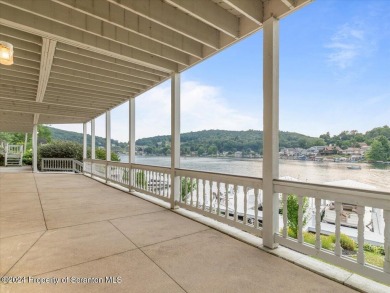 This amazing, 5600+ sqft lake home on near half an acre is a on Scranton Canoe Club in Pennsylvania - for sale on GolfHomes.com, golf home, golf lot