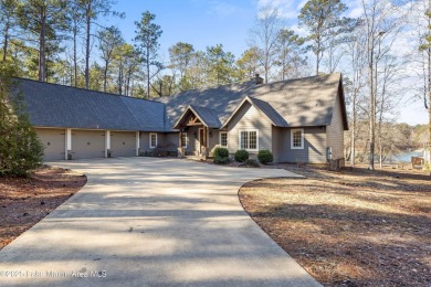 Welcoming Cottage in Willow Point! on Willow Point Golf and Country Club in Alabama - for sale on GolfHomes.com, golf home, golf lot