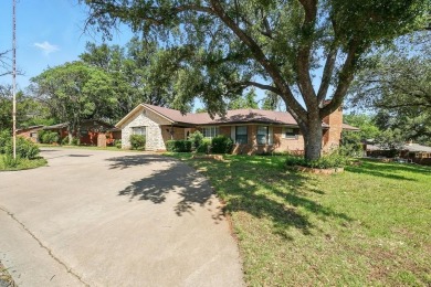 Step into this beautifully renovated home, just around the on Sweetwater Country Club in Texas - for sale on GolfHomes.com, golf home, golf lot