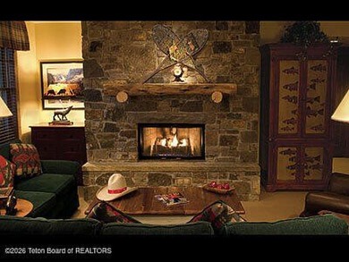 >>Fixed PRE-CHRISTMAS WEEK 50 & Floating Fall Week 44 including on Shooting Star of Jackson Hole in Wyoming - for sale on GolfHomes.com, golf home, golf lot