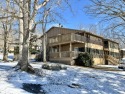 Very nice upper level condo located in a gated Lake Cumberland, Kentucky