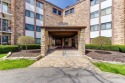 LOCATION * UPDATED * CORNER UNIT! Updated and spacious 3 bedroom for sale in Mount Prospect Illinois Cook County County on GolfHomes.com