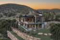 Experience the ultimate in luxury mountain living. This stunning for sale in Edwards Colorado Eagle County County on GolfHomes.com