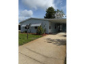 **Manufactured Home on Leased Land**         Don't miss out on for sale in Deland Florida Volusia County County on GolfHomes.com