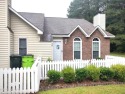 Convenient and Practical!  2 Bedroom townhome with loads of curb for sale in New Bern North Carolina Craven County County on GolfHomes.com
