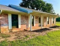 Superb ranch home in beautiful Hilltop Lakes! The large foyer for sale in Hilltop Lakes Texas Leon County County on GolfHomes.com