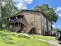 Very nice upper level condo located in a gated Lake Cumberland, Kentucky