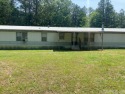 1991' manufactured home, single wide.  Close to lake and launch for sale in Drasco Arkansas Cleburne County County on GolfHomes.com