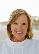 Donna Fitts with REMAX of Orange Beach in AL advertising on GolfHomes.com