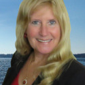 Kristen Andersen, Broker, CRS, ABR with TLC Real Estate <br> The Lake Connection in SC advertising on GolfHomes.com