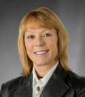 Karen Millikan with Lakefront Living, <br> On The Lake Realty in TN advertising on GolfHomes.com