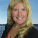 Kristen Andersen, Broker,CRS,  ABR with TLC Real Estate <br> The Lake Connection in SC advertising on GolfHomes.com