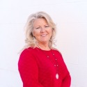 Carolyn Walker with Keller Williams Coastal Bend in Tx advertising on GolfHomes.com