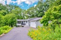 Neat As A Pin Lakefront Home, Illinois