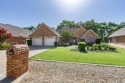 CHARMING DOWNSIZE HOME on quiet cul-de-sac in the heart of Pecan, Texas