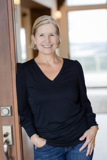 Barbara Shallue on GolfHomes.com