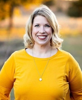 Kara McLelland on GolfHomes.com