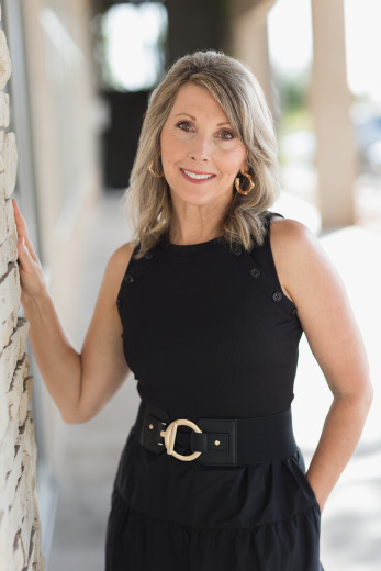 Jenny Aston on GolfHomes.com